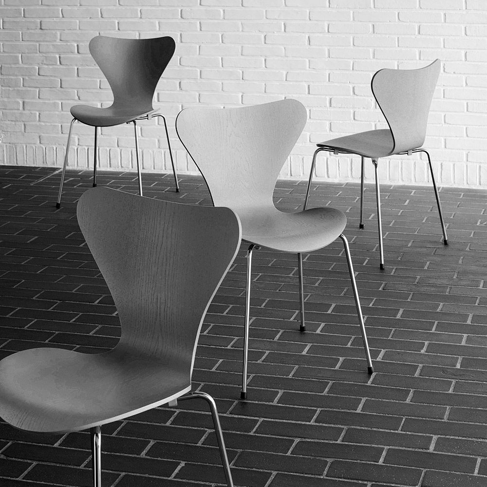 Series 7 by Arne Jacobsen at Fritz Hansen | Byflou.com