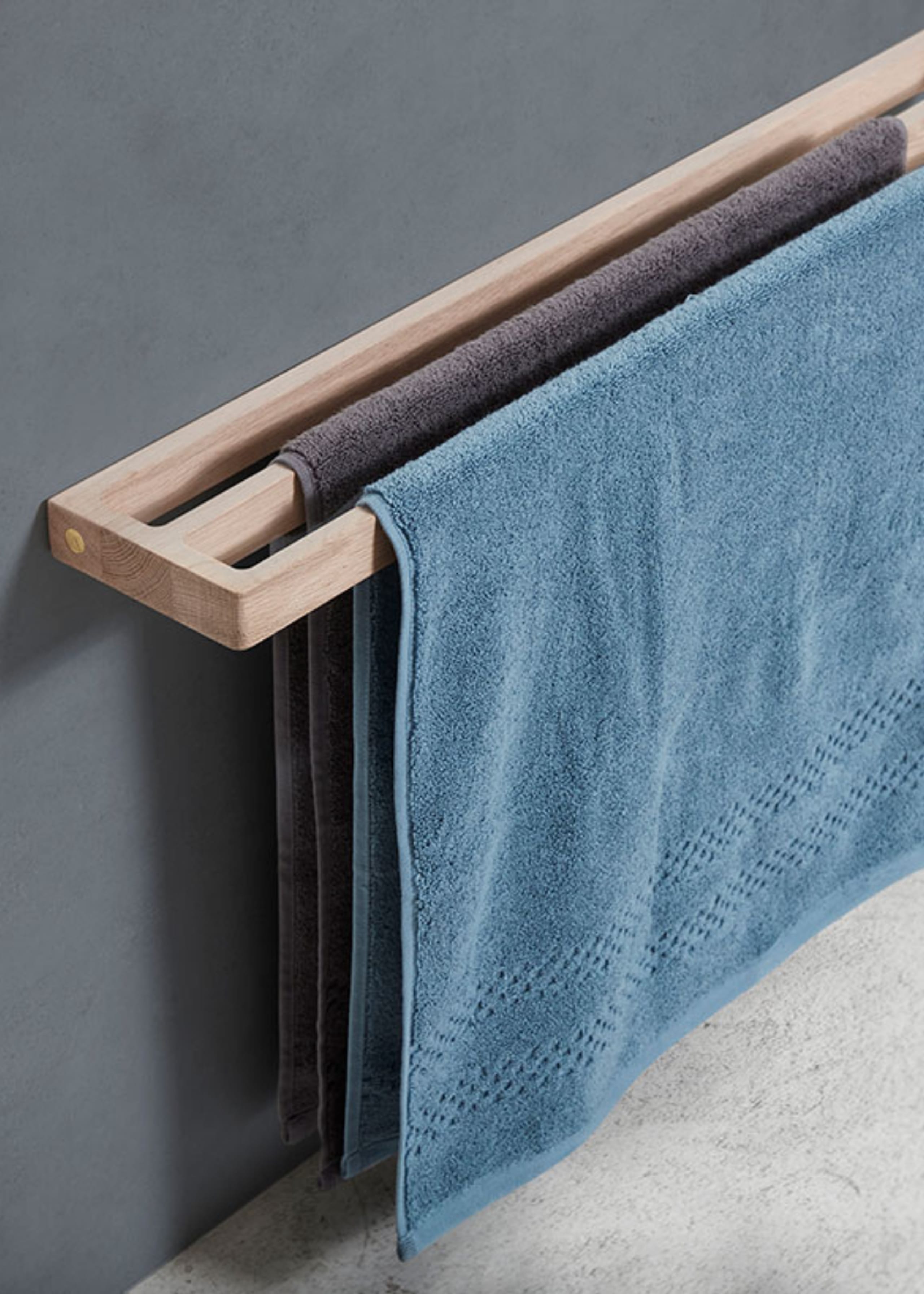 Andersen Furniture - Towell Hanger - Towel Rack - Double