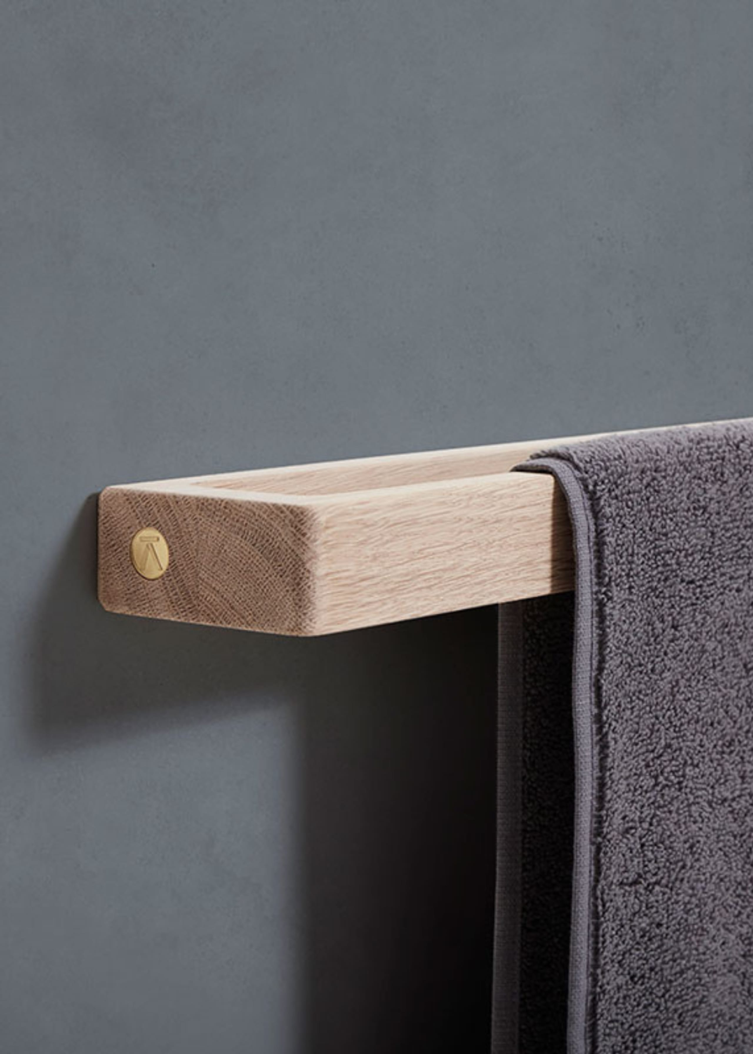 Andersen Furniture - Towell Hanger - Towel Rack - Single