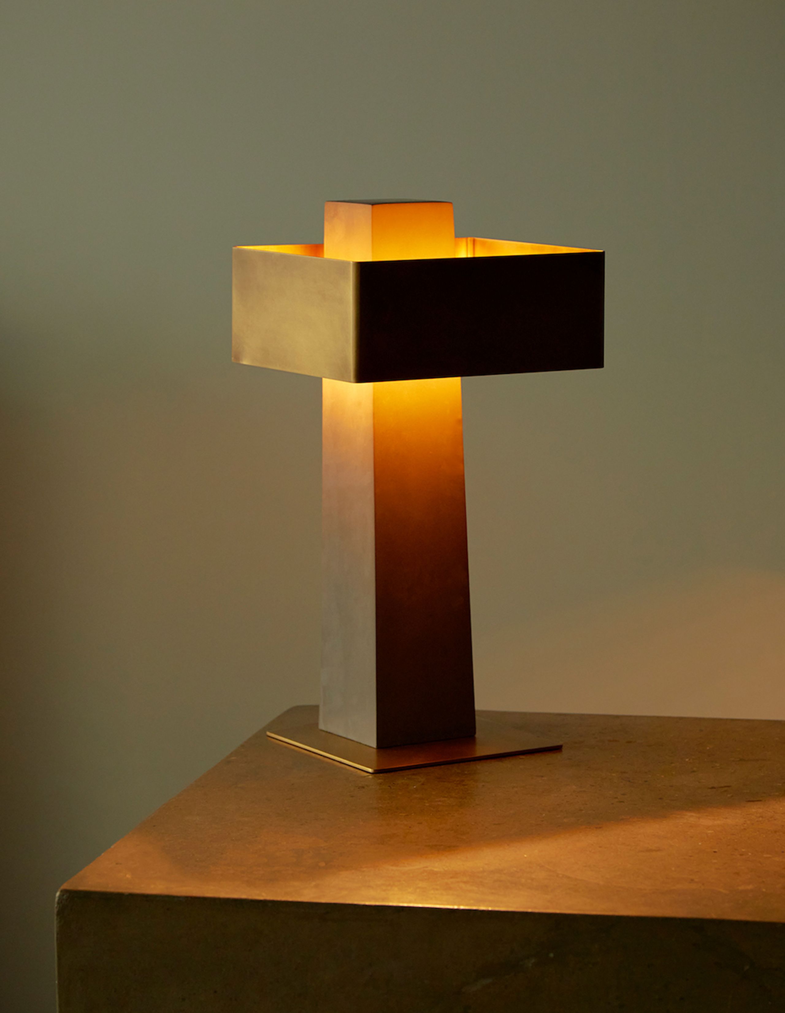 DCWéditions - Lampe de table - Iota - gold
