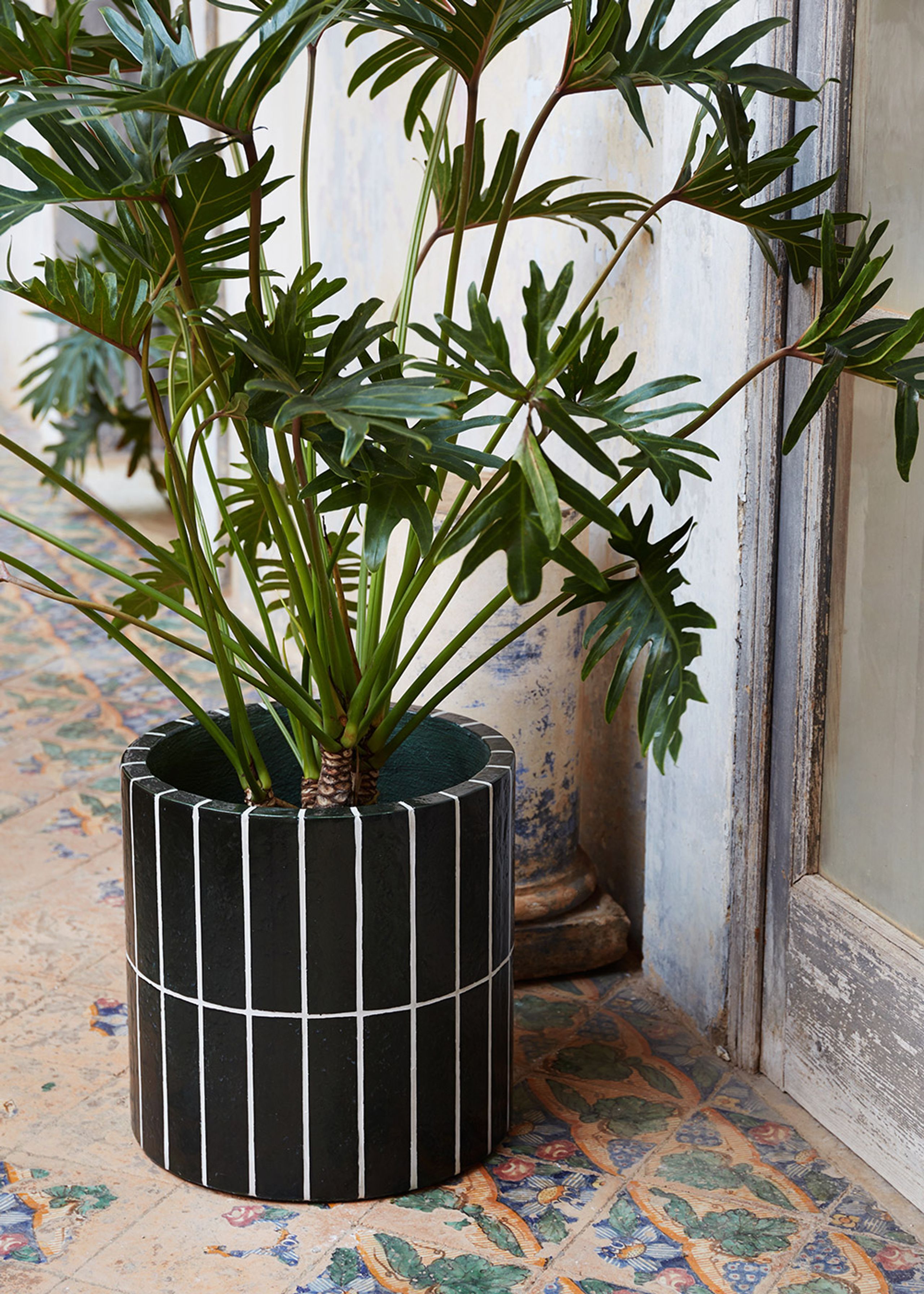 Ferm Living - Jar - Pillar Plant Pot - Dark Green