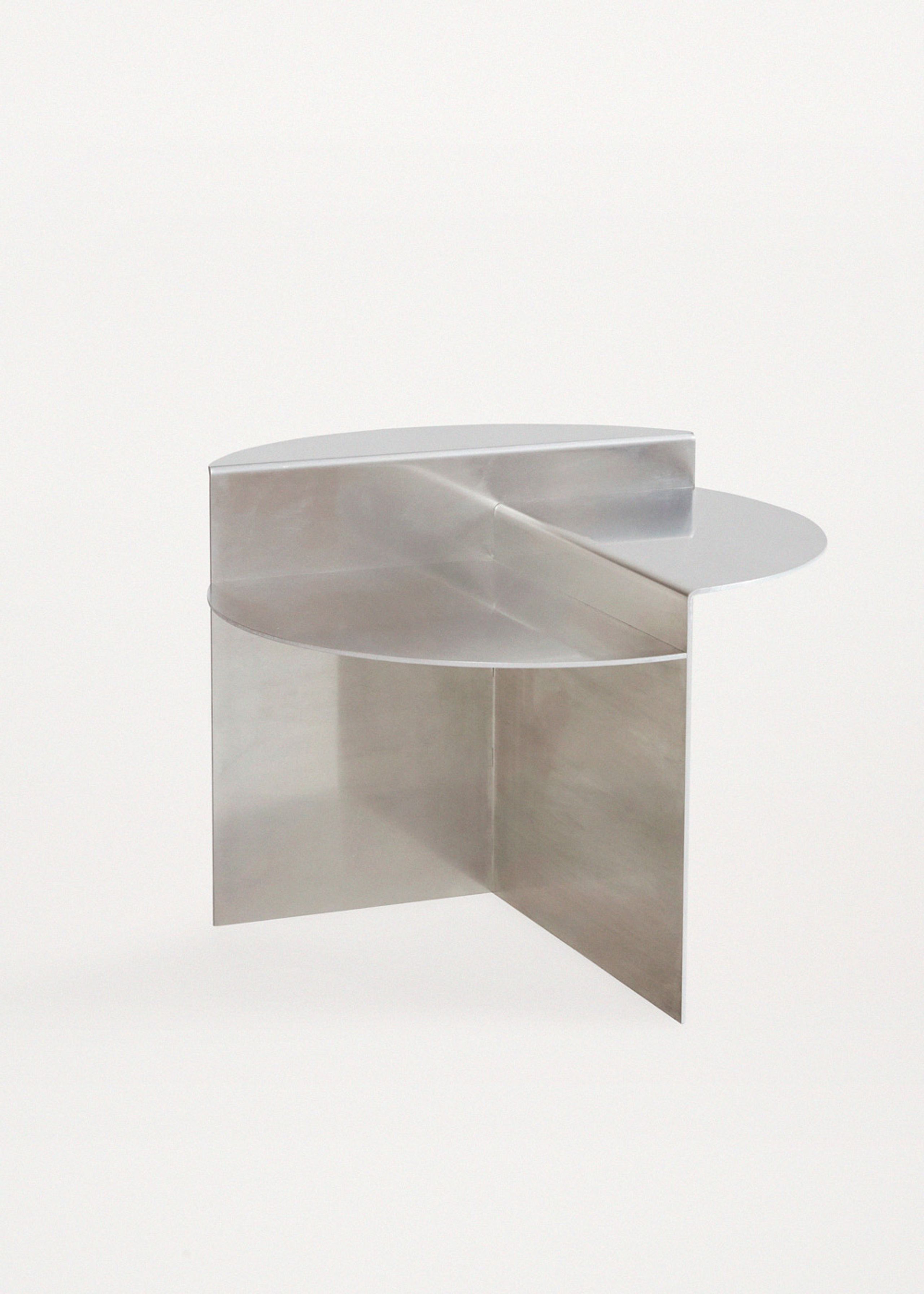 FRAMA - Table basse - Rivet Side Table - Aluminium