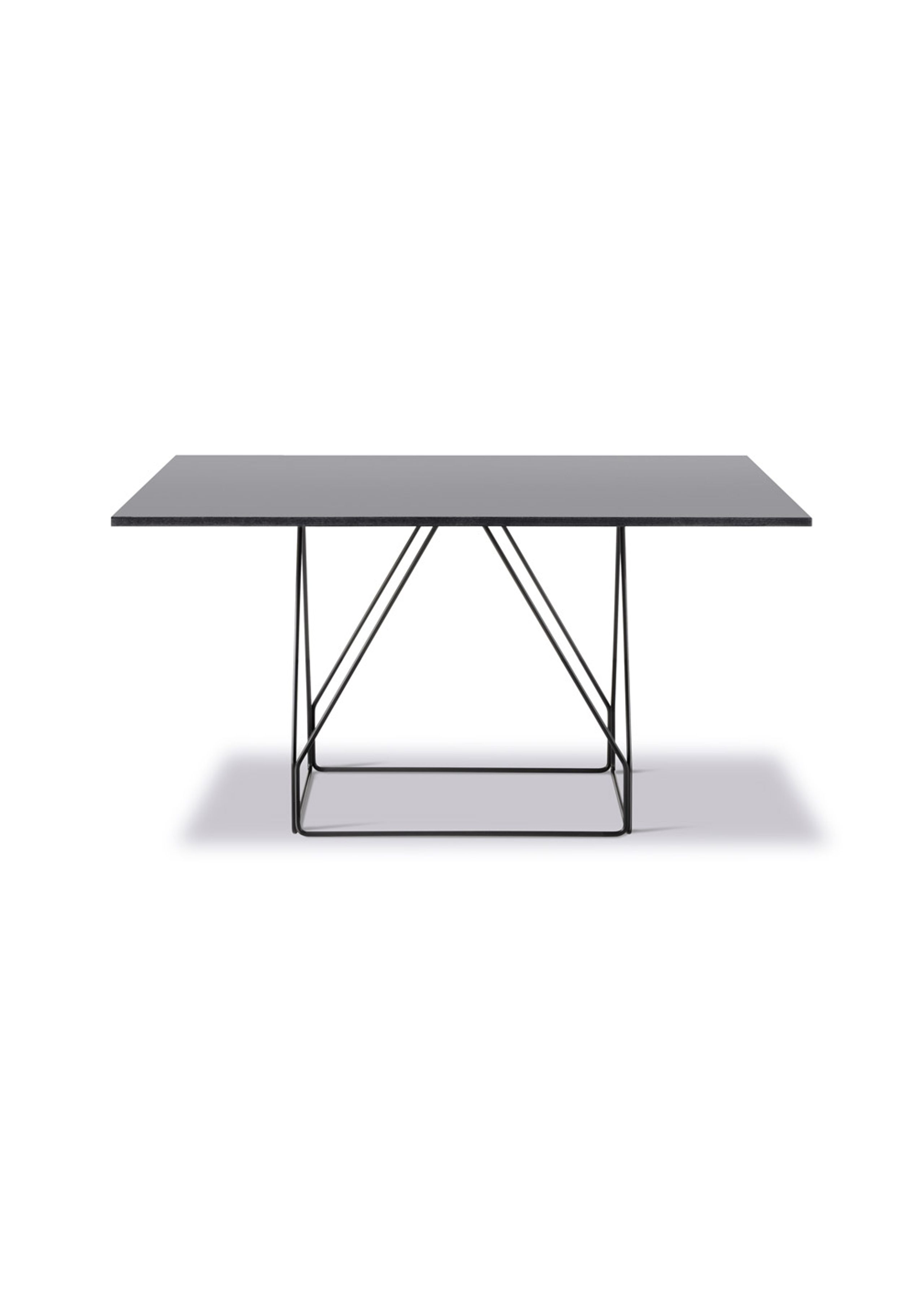 Fredericia Furniture - Esstisch - JG Table 6569 by Jørgen Gammelgaard - Black Linoleum w/Black Oak / Black Powder Coated Steel