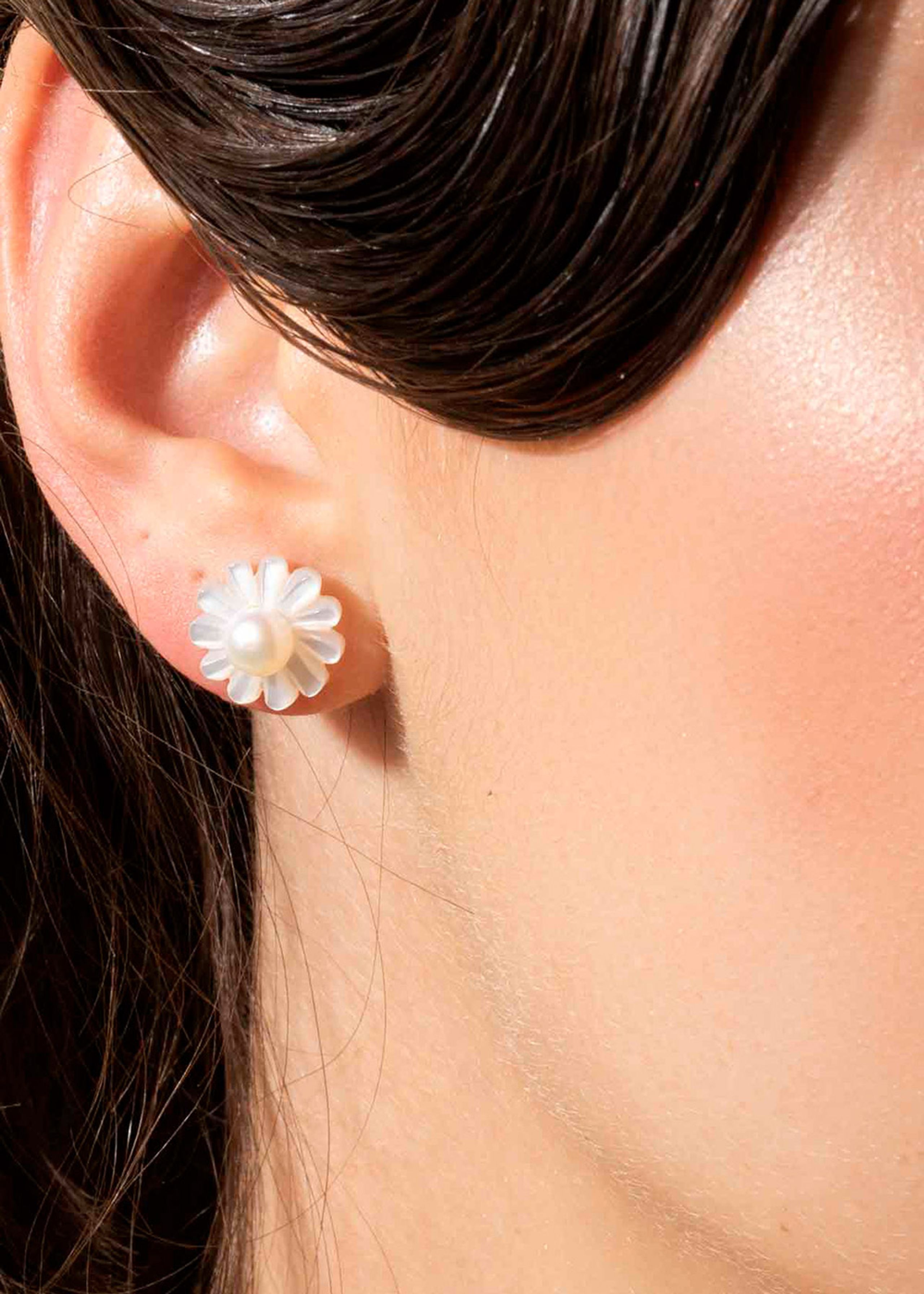 House of Vincent - Ohrring - Venus Daydream Dot Earring - Mother of Pearls