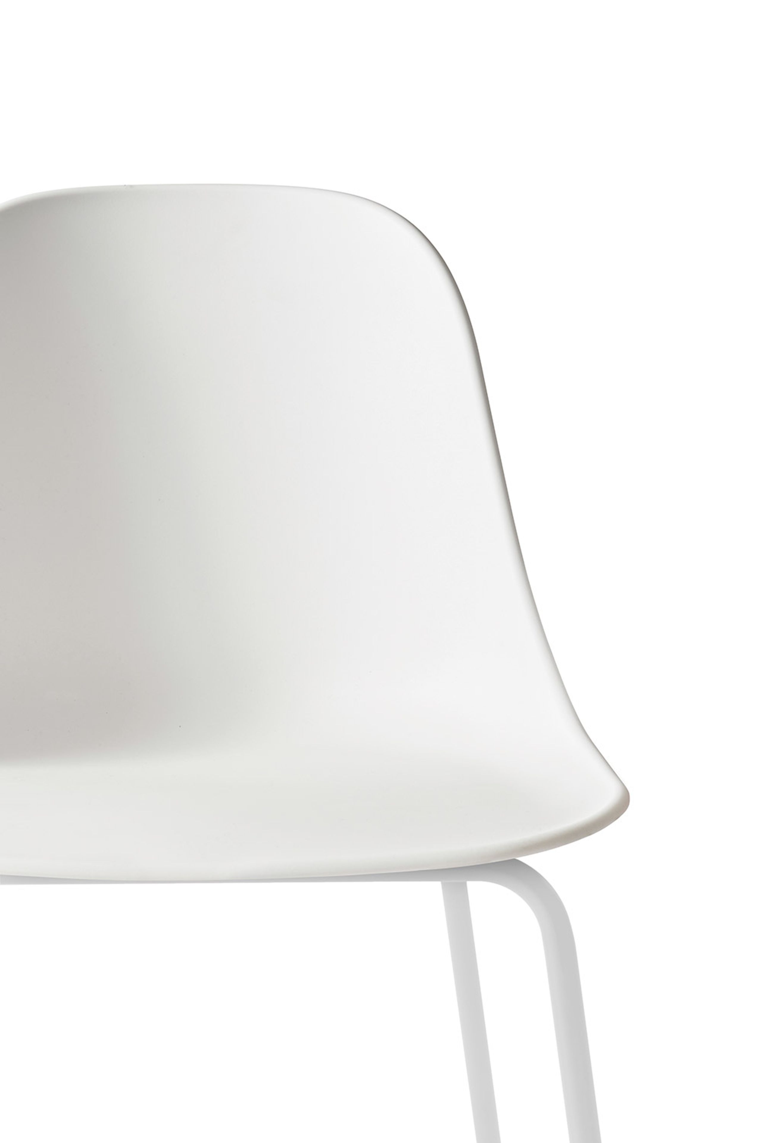 MENU - Tabouret de bar - Harbour Bar Counter Chair / Black Steel Base - White