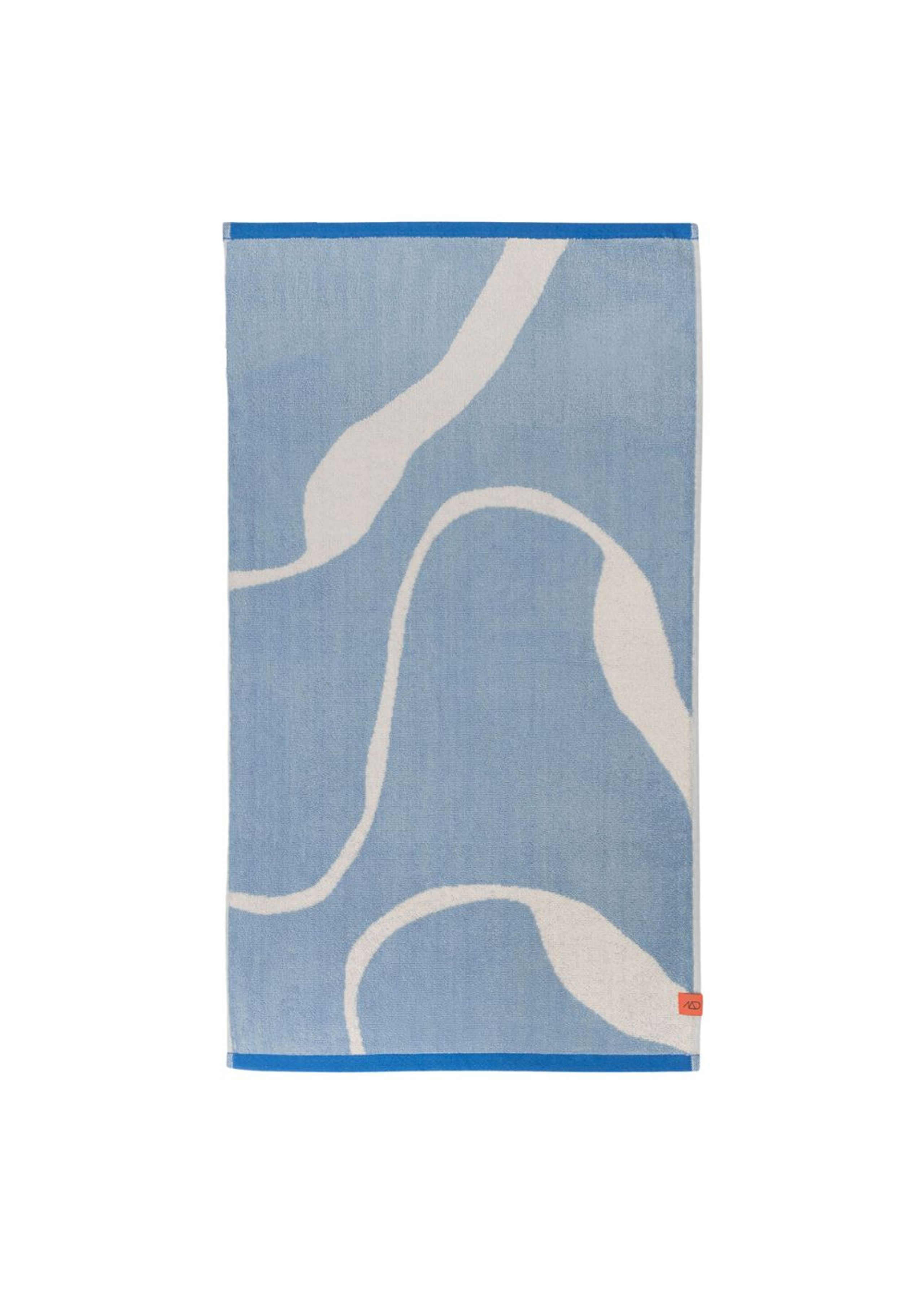 Mette Ditmer - Badhanddoek - NOVA ARTE bath towel - Light blue / Off-white