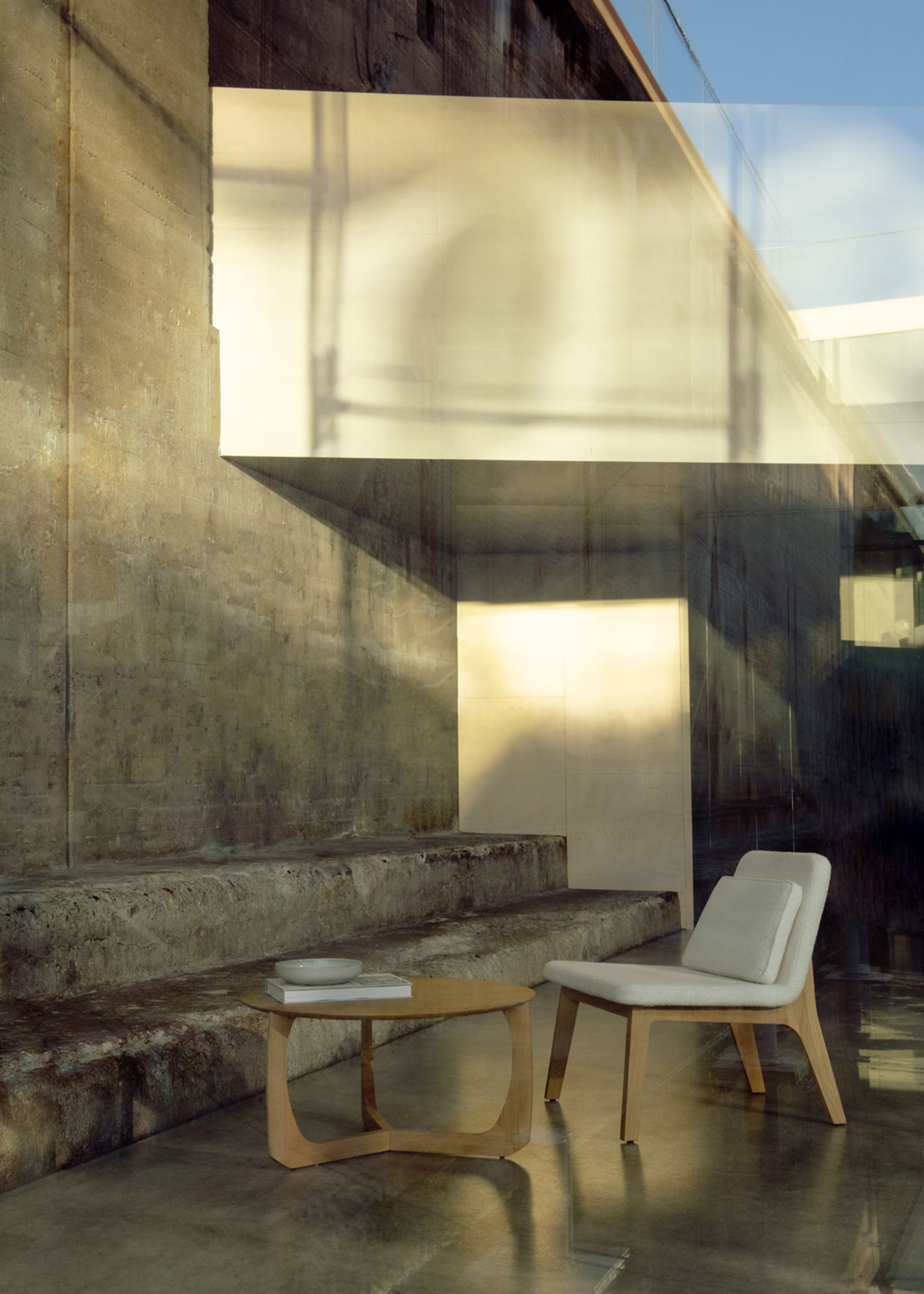 Møbel Copenhagen - Loungestol - Lean Lounge Chair - Base: Oiled Oak / Upholstery: Hallingdal 407