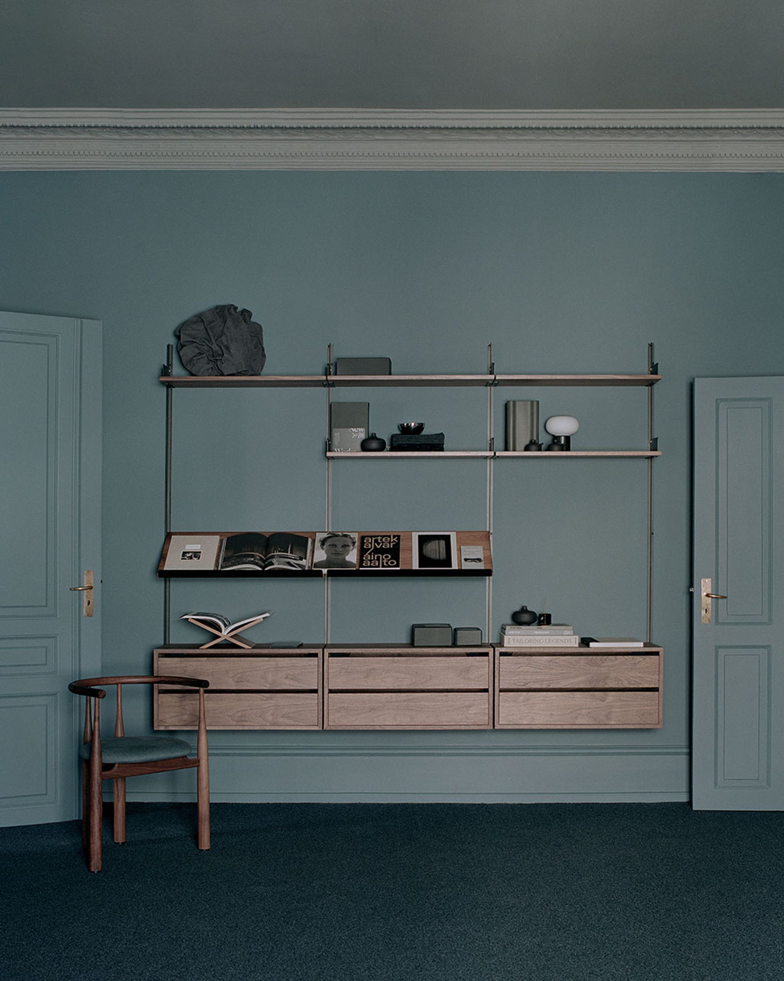New Works - Sistema de prateleiras - New Works Wardrobe Shelf Cabinet w. Drawers - White / White