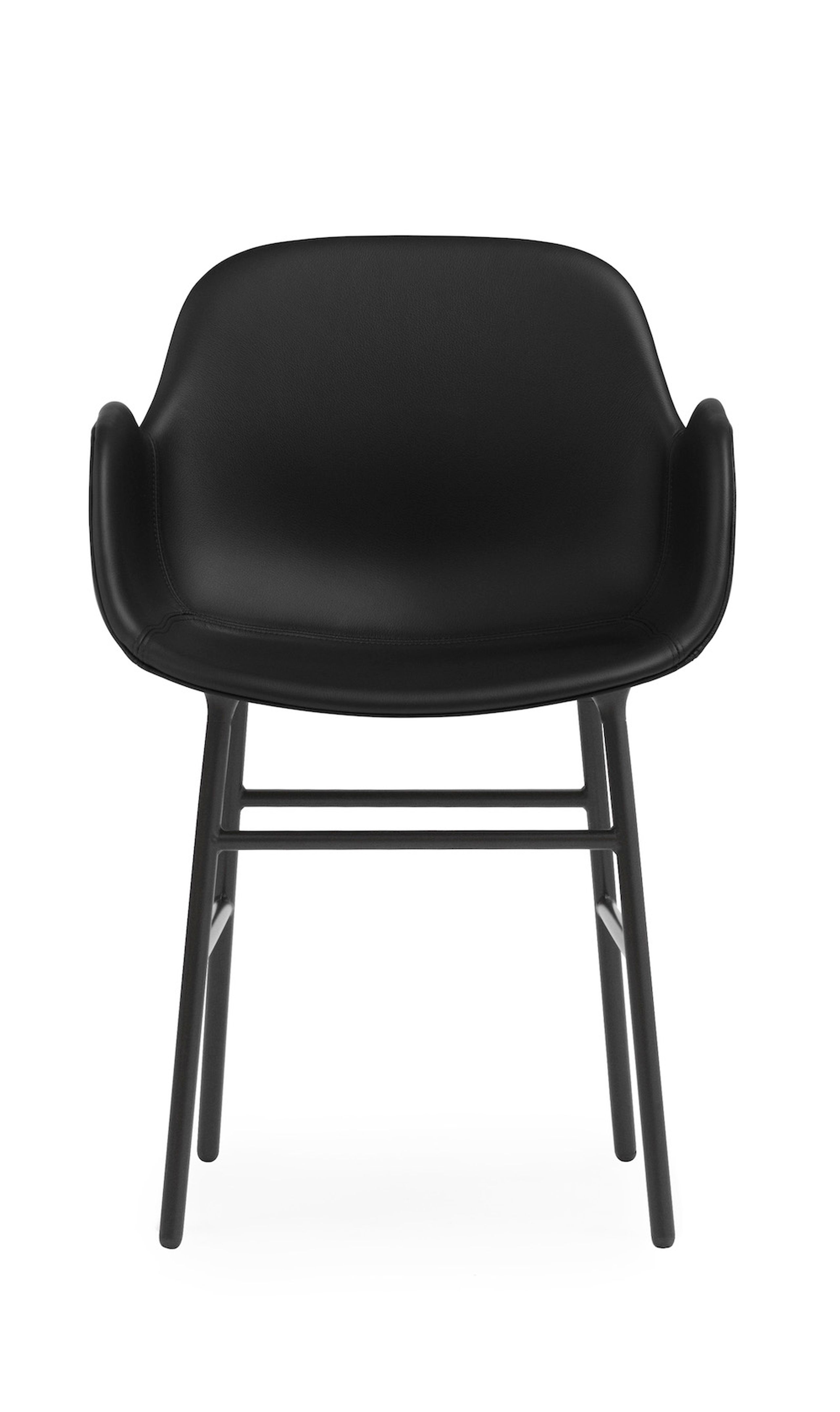Normann Copenhagen - Chaise à manger - Form Armchair - Full Upholstery Steel, Chrome & Brass - Stel: Sort Stål / Ultra Leather: 41574 (Brandy) - 41599 (Black)