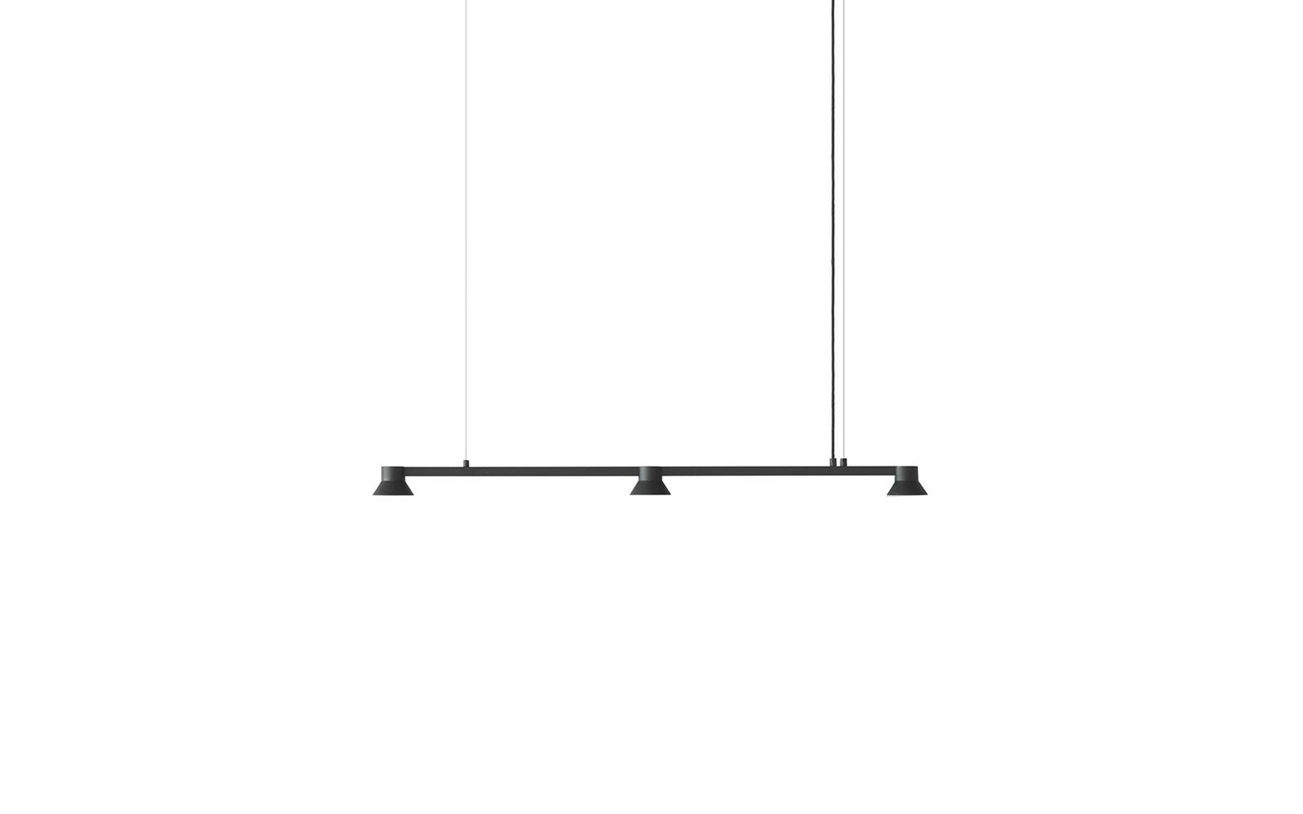 Normann Copenhagen - Pendule - Hat Lamp Linear Small  - Black