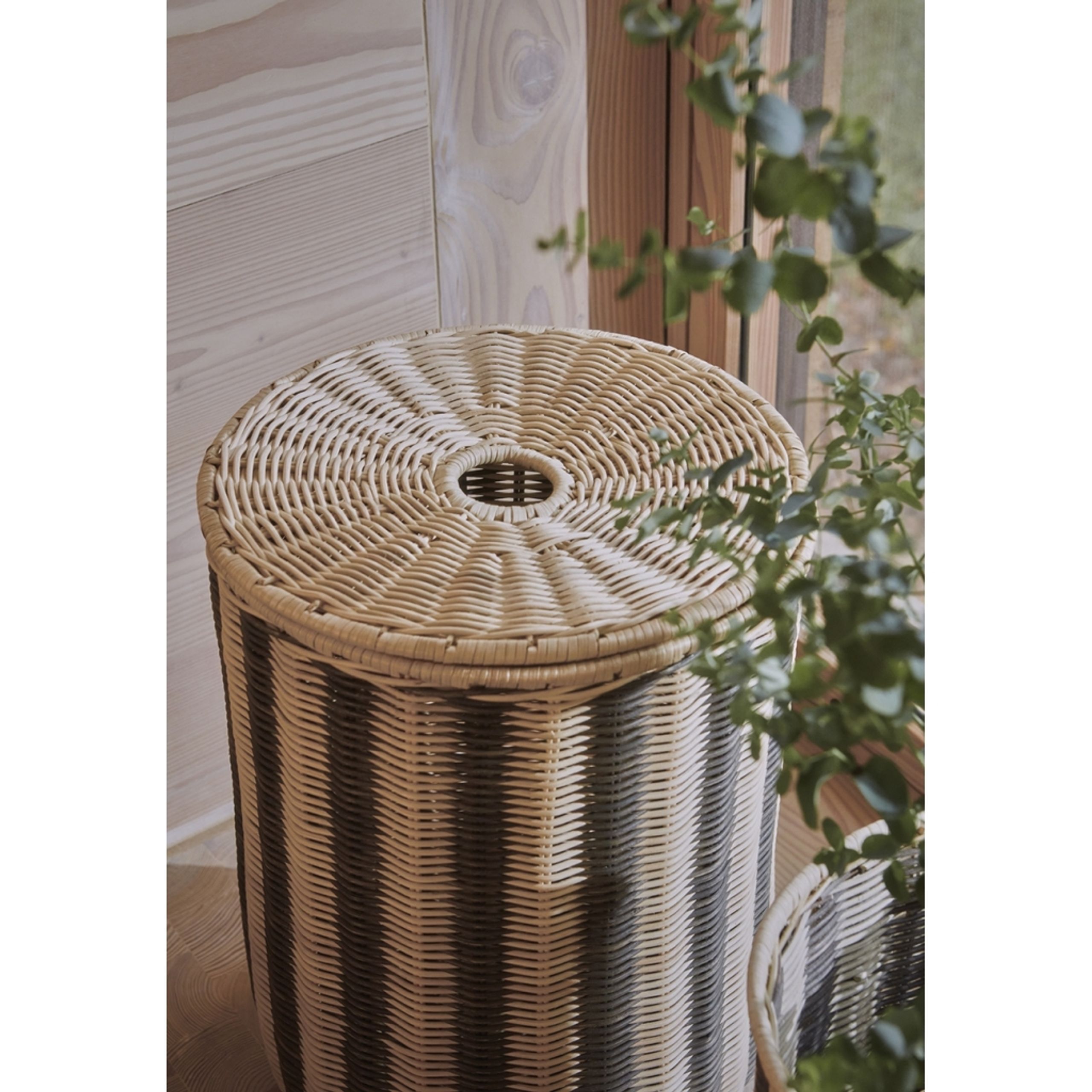 OYOY - Laundry Basket - Striped Laundry Bin - Nature / Black