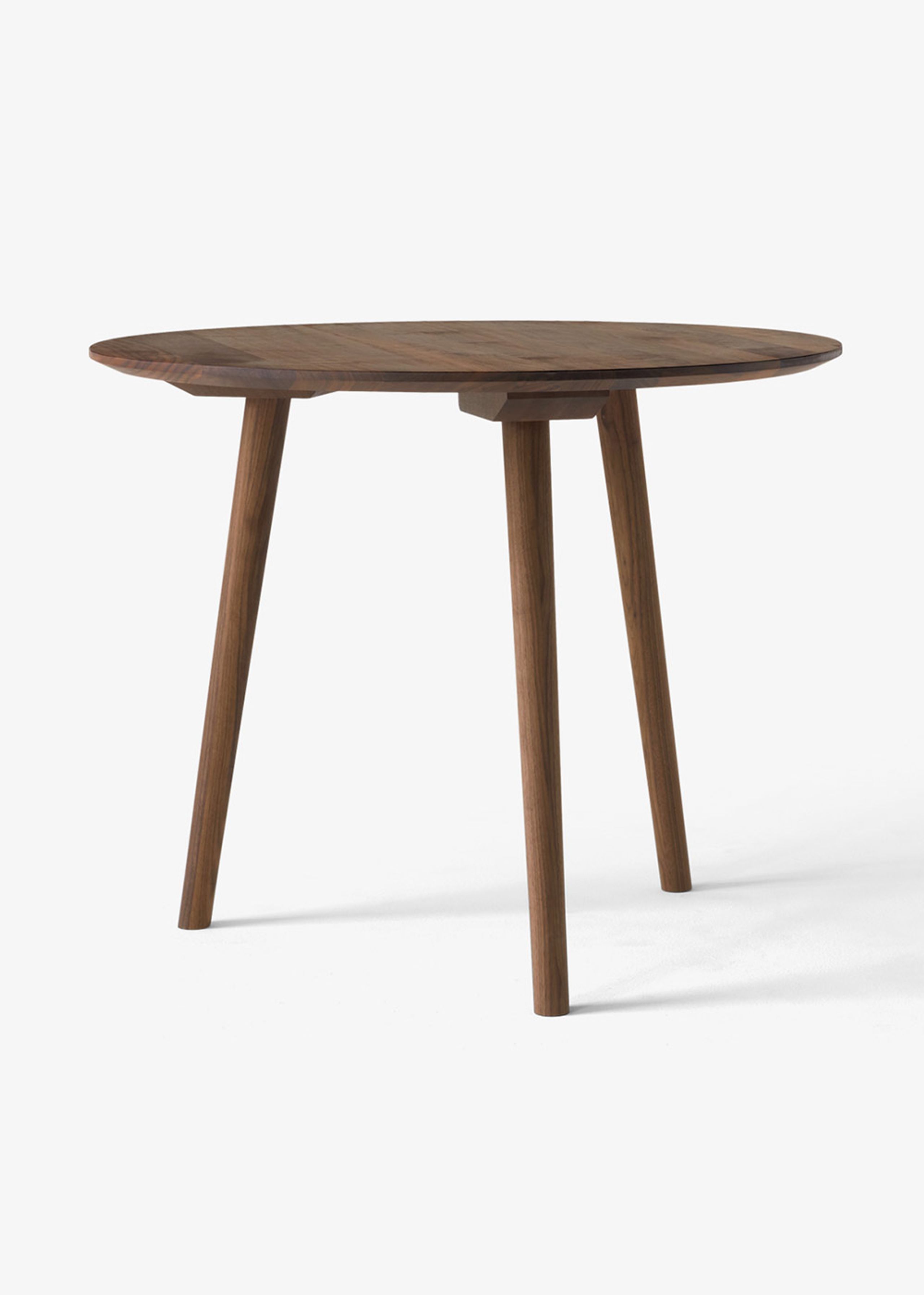 &tradition -  - In Between Table- SK3 - Oiled walnut