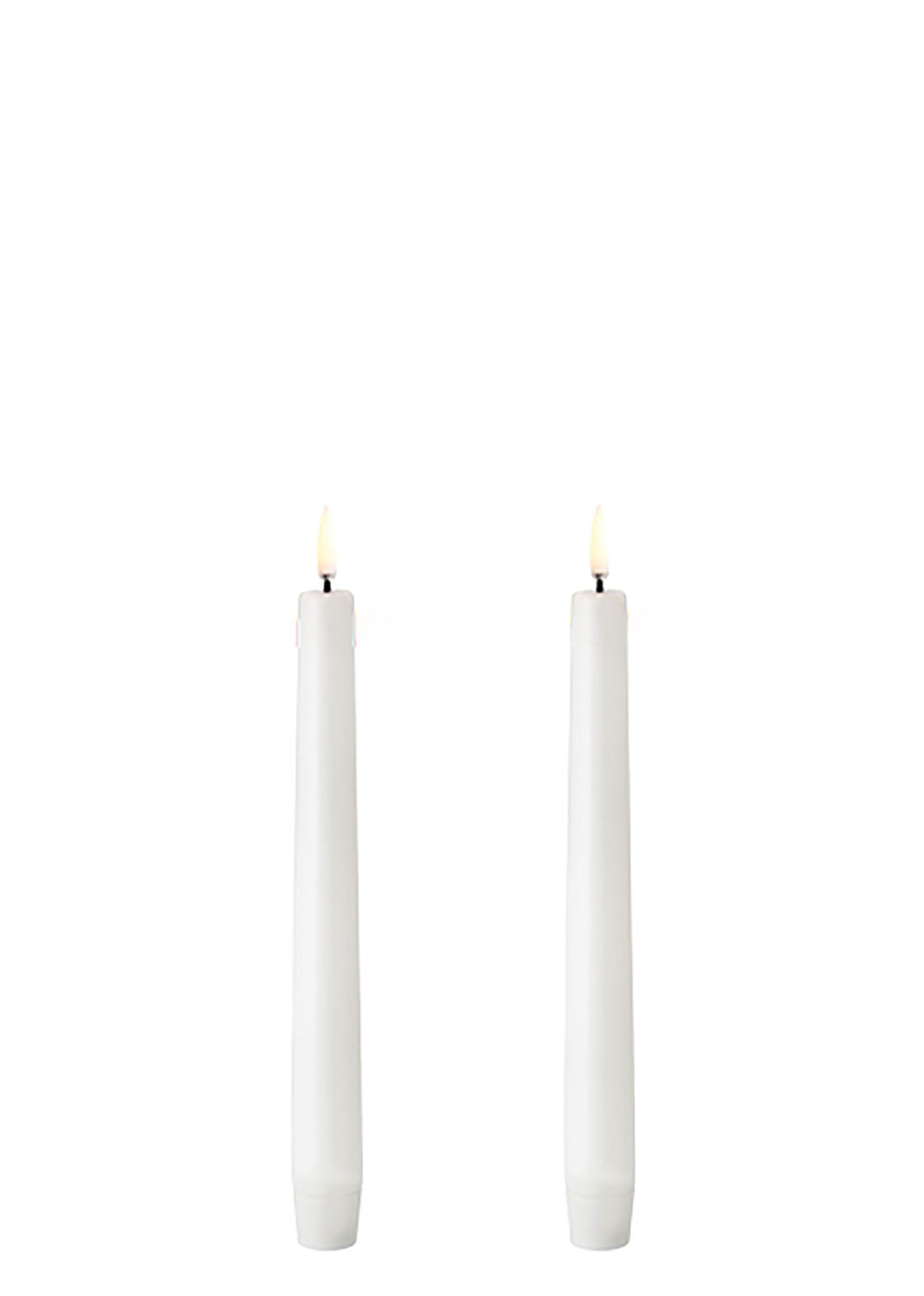 Uyuni - LED Taper Candle - Candele - Nordic White/Smooth - 2,3x20 cm