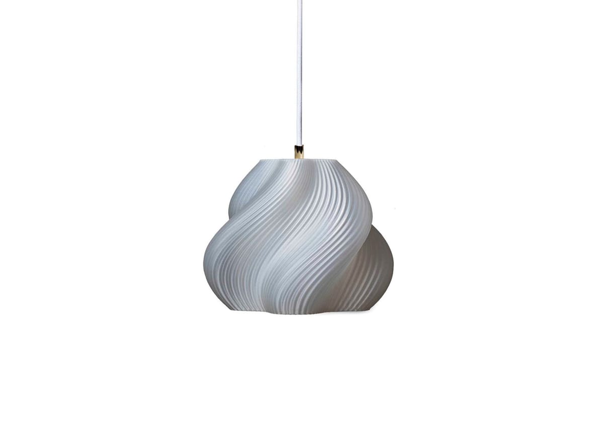 Crème Atelier – Soft Serve Pendant 01 – Hängande lampa – Brass – H20 cm W25 cm