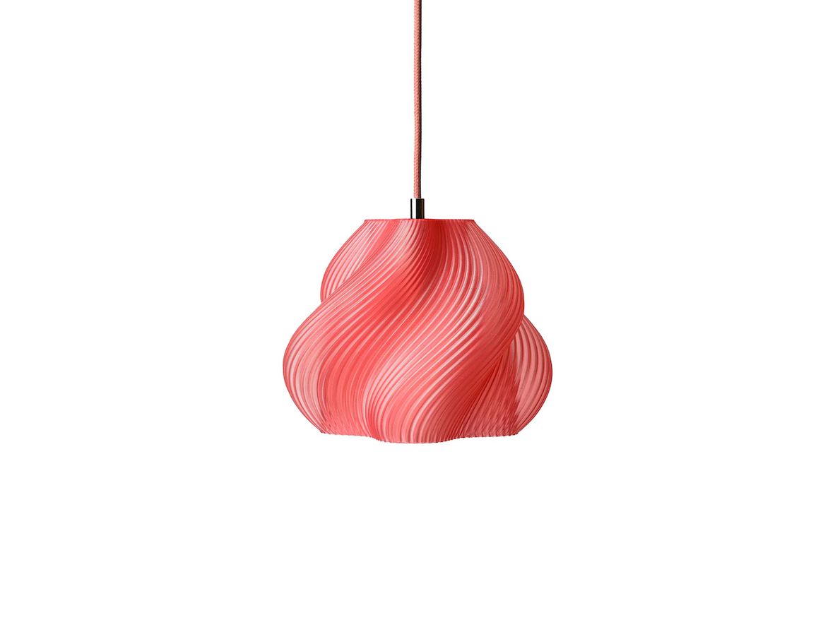Crème Atelier – Soft Serve Pendant 01 – Hängande lampa – Peach Sorbet – Chrome – H25 cm W25 cm