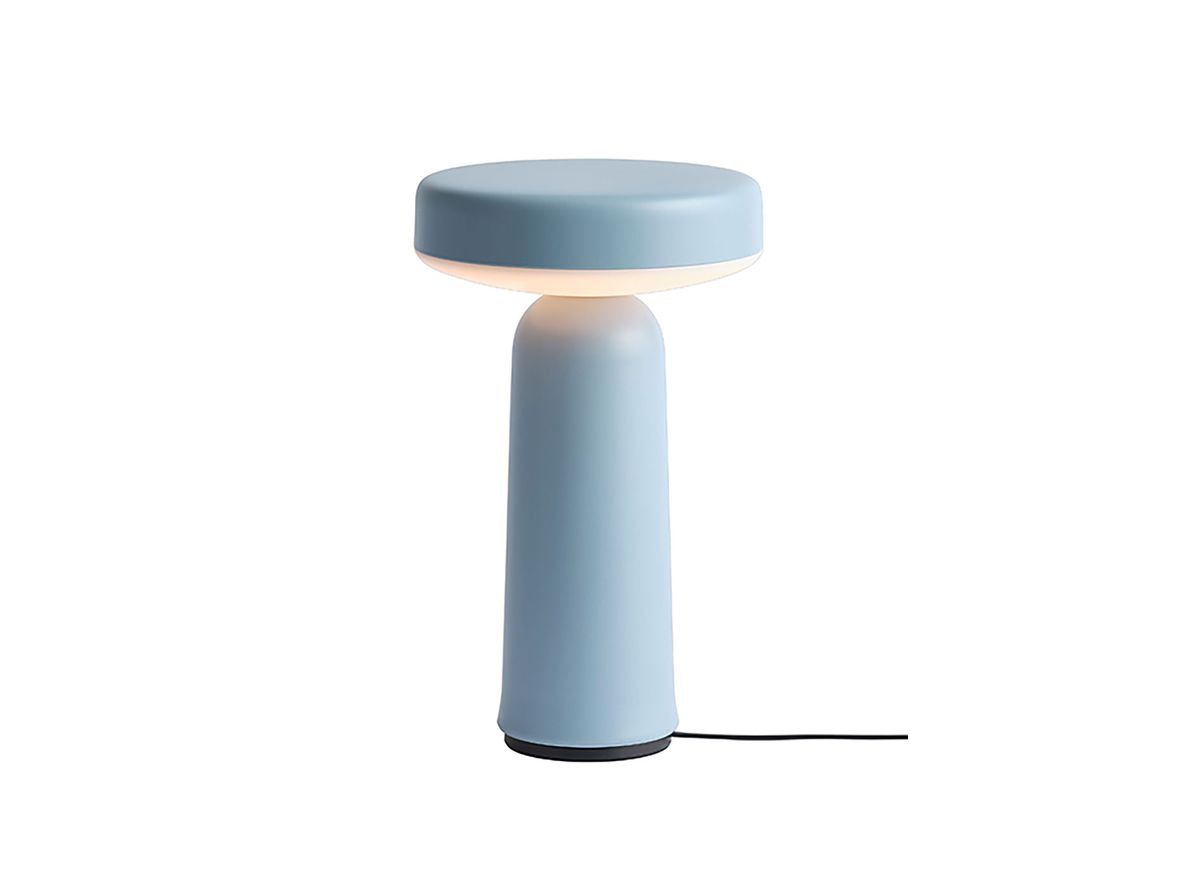 Muuto – Ease Portable Lamp – Bordslampa – Light Blue – H21,5 x W13,16 x D13,16 x Ø13,16 cm