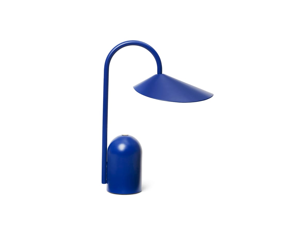 Ferm Living – Arum Portable Lamp  – Lampa – Bright Blue – W14.5 x D21 x H30 cm