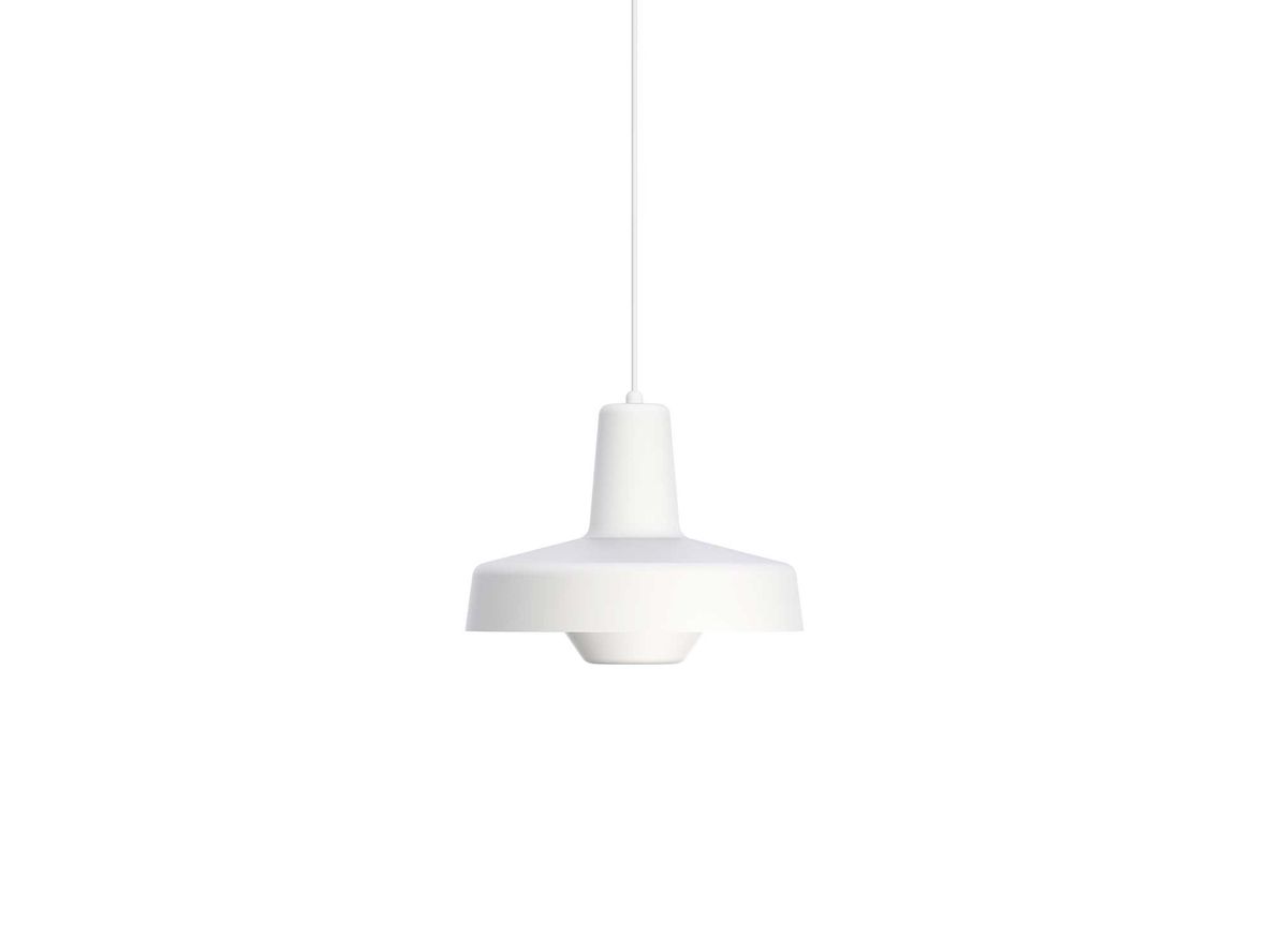 Grupa - Arigato pendel  - Hängande lampa - White - small - H 17 cm. x Ø 22,8 cm. Ledning 2,5 m