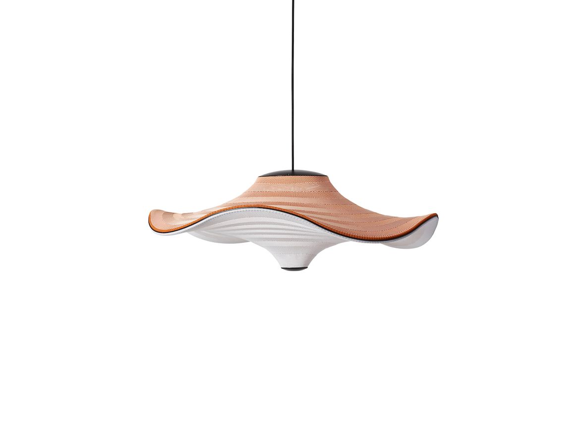 Made by Hand – Flying lamp Ø78 – Hängande lampa – Light Terracotta – Ø78 H27 CM