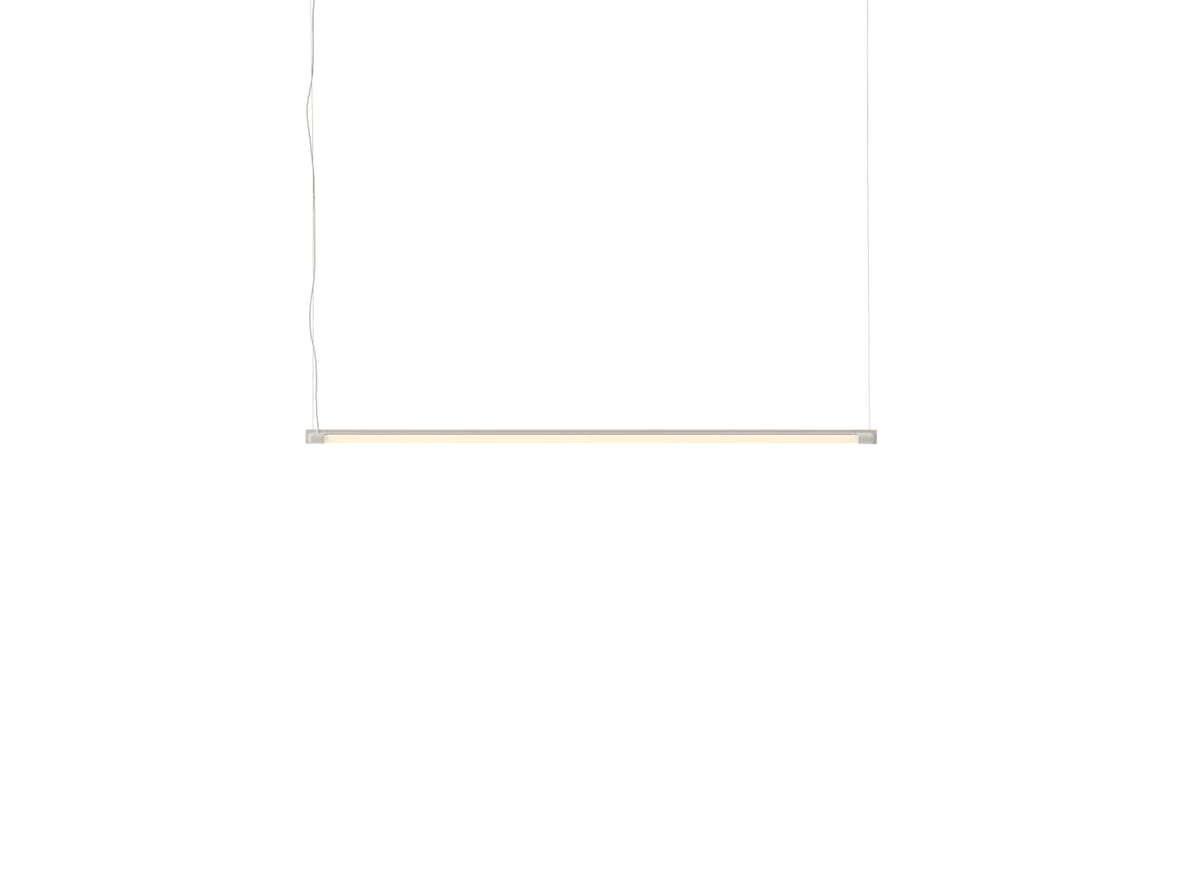 Muuto – Fine Suspension Lamp – Hängande lampa – Grey – H1,8 x W60 x D2,4 cm