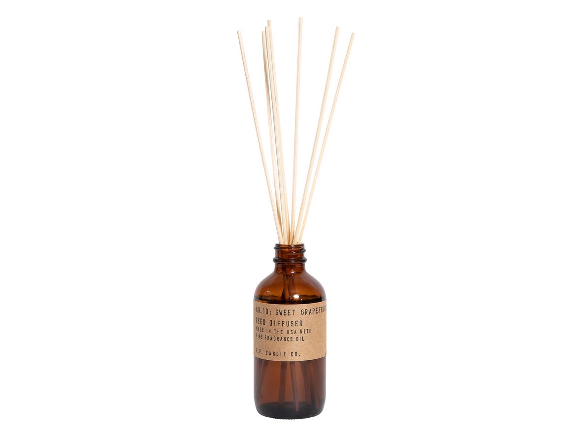 P.F. Candle Co. - Reed Diffusers - Doftfräschare - No. 10 Sweet grapefruit - 103 ml / 3,5 oz