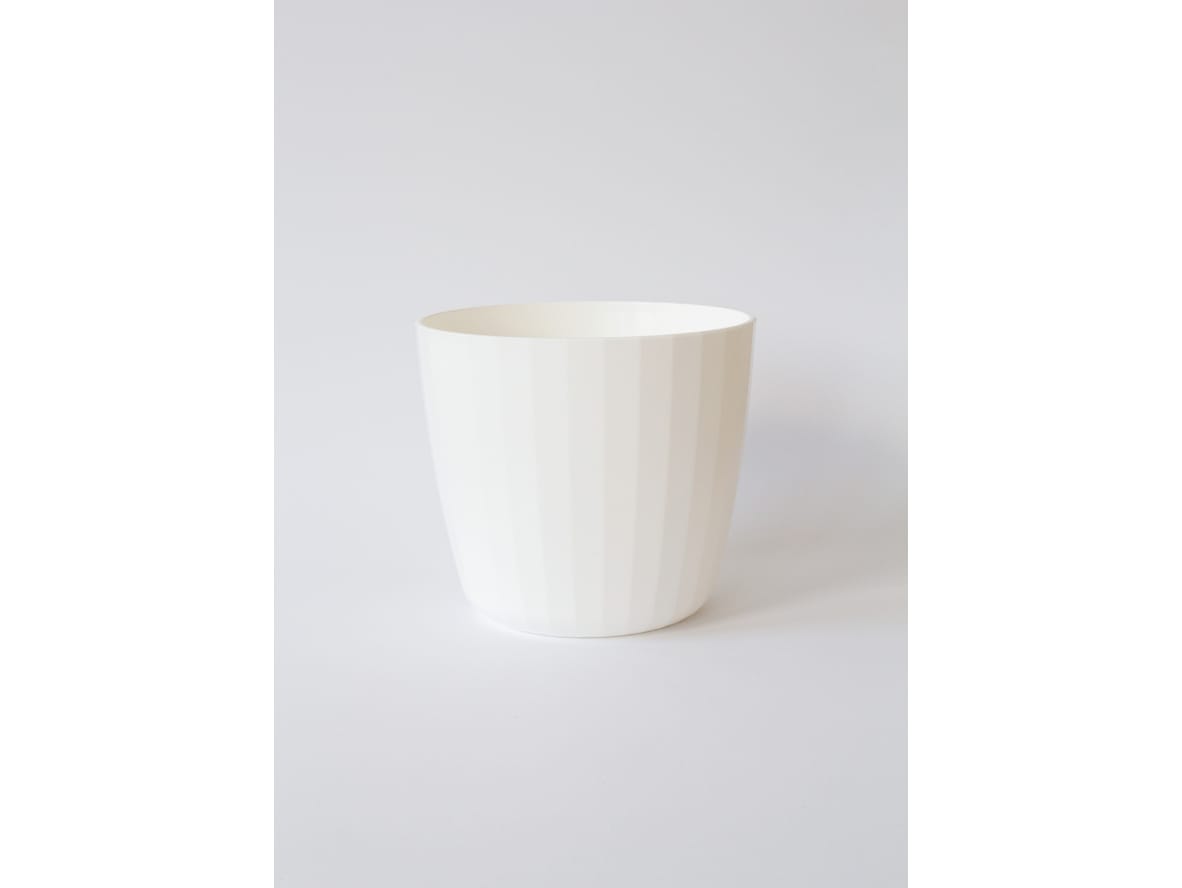 Produktfoto för SMALLrevolution - Berta Flowerpot - Kruka - White - H26,5 x W18,5 cm