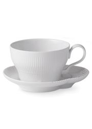 Cup with saucer - 26 cl (Slutsålt)