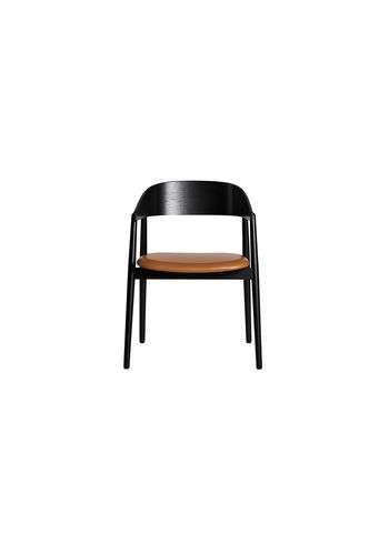 Andersen Furniture - Cadeira - AC2 Chair / Padded Seat - Oak / Black / Leather: Cognac