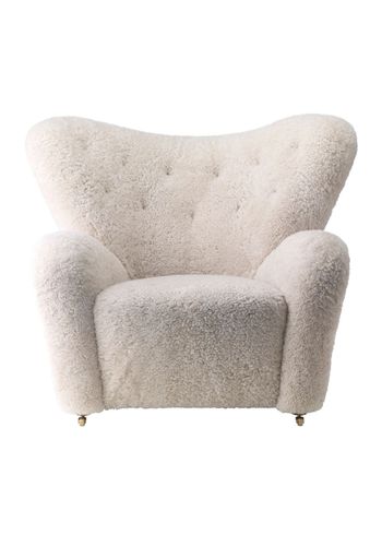 Audo Copenhagen - Fauteuil - The Tired Man / By Flemming Lassen - Fabric: Sheepskin Moonlight / Base: Natural Oak