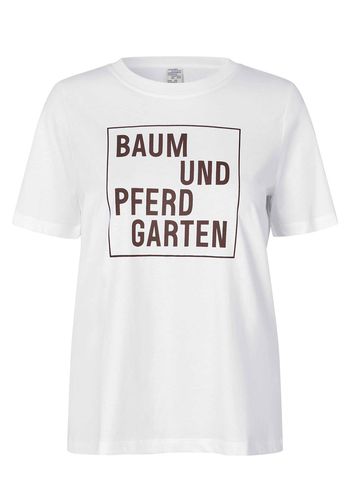 Baum und Pferdgarten - Camiseta - Jawo - Mahogany Logo Box