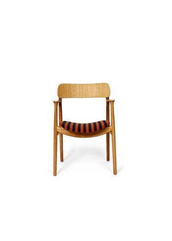 Bent Hansen - Chair - Asger - Frame: Oak, Oiled / Seat upholstery: Kjellerup Weaving: Vils 22-140/112