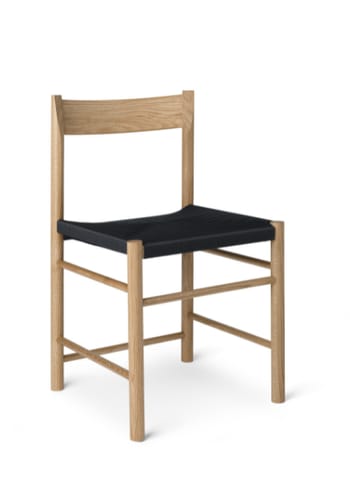 Brdr. Krüger - Dining chair - F Dining chair without armrests - Eg Klar Voks Olieret, Sort Polyester Fletsæde