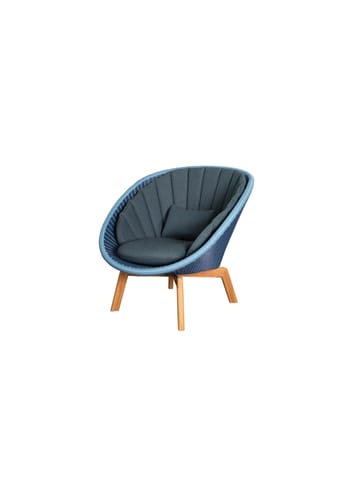 Cane-line - Stoel - Peacock lounge chair OUTDOOR - Frame: Cane-line Weave, Midnight/Dusty Blue / Cushion: Selected PP, Dark Blue