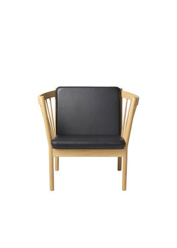 FDB Møbler / Furniture - Nojatuoli - J146 by Erik Ole Jørgensen - Oak/Black Leather