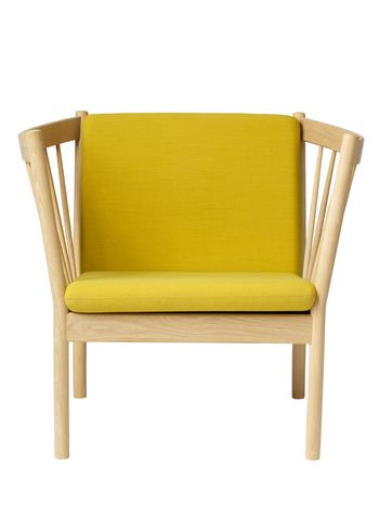 FDB Møbler / Furniture - Lounge Chair - J146 by Erik Ole Jørgensen - Oak/Ocher Yellow