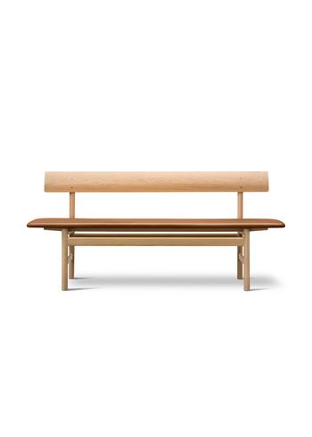 Fredericia Furniture - Panchina - Mogensen 3171 Bench by Børge Mogensen - Soaped Oak / Omni 307 Cognac