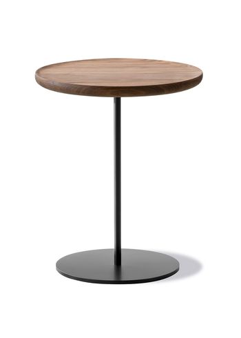 Fredericia Furniture - Tabela - Pal Side Table 6751 by Keiji Takeuchi - Oiled Walnut / Black