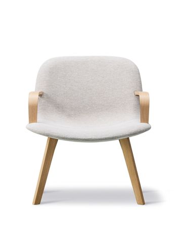 Fredericia Furniture - Fauteuil - Eyes Lounge Armchair 4856 by Foersom & Hiort-Lorenzen - Clay 03 / Lacquered Oak