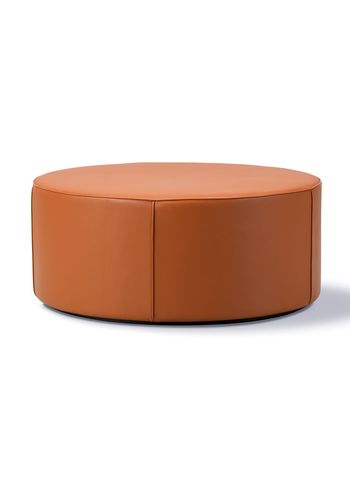 Fredericia Furniture - Puf - Mono Pouf 7425 by Due & Trampedach - Omni 307 Cognac
