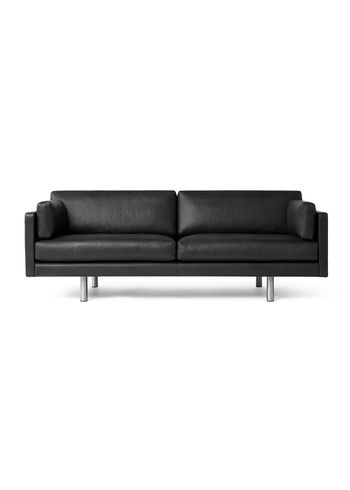 Fredericia Furniture - Sofá - EJ220 2-seater Sofa 2052 by Erik Jørgensen - Max 98 Black / Brushed Chrome