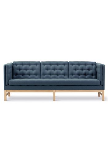 Fredericia Furniture - Canapé - EJ315 Sofa 1523 by Erik Ole Jørgensen - Luce 007 / Light Oiled Oak
