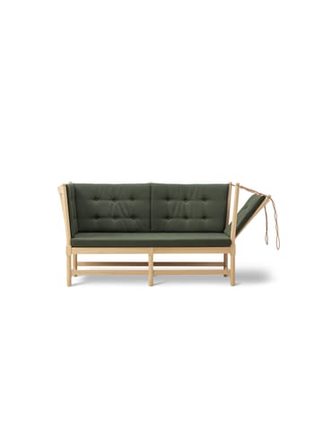 Fredericia Furniture - Couch - The Spoke-Back Sofa 1789 by Børge Mogensen - Vidar 0492