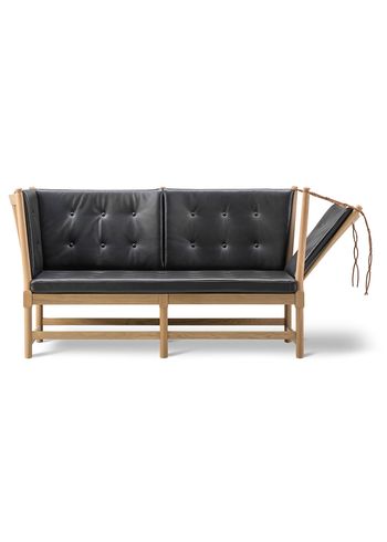 Fredericia Furniture - Sofa - The Spoke-Back Sofa 1789 by Børge Mogensen - Omni 301 Black