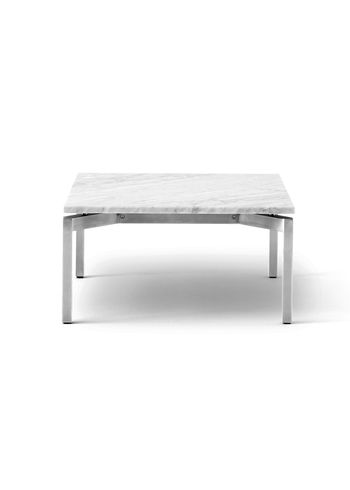 Fredericia Furniture - Stolik kawowy - EJ66 Table 5163 by Foersom & Hiort-Lorenzen - White Carrara / Brushed Steel