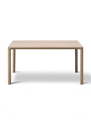 Fredericia Furniture - Stolik kawowy - Piloti Wood Table 6720 by Hugo Passos - H35 - Light Oiled Oak