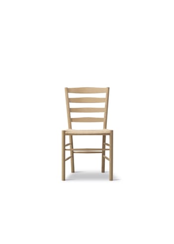 Fredericia Furniture - Cadeira de jantar - Klint Chair 3207 / By Kaare Klint - Oak Soap / Natural Papercord