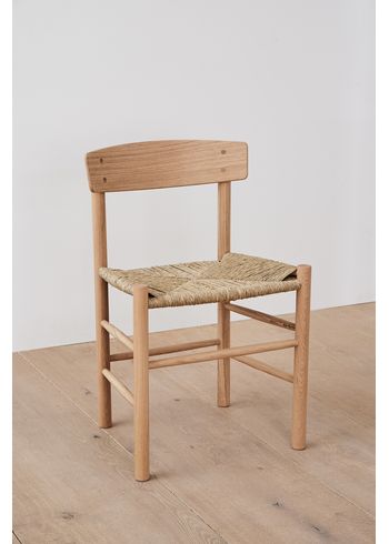 Fredericia Furniture - Eetkamerstoel - J39 Mogensen Chair Anniversary Edition - 3239 - Oak light oil/sedge gras -