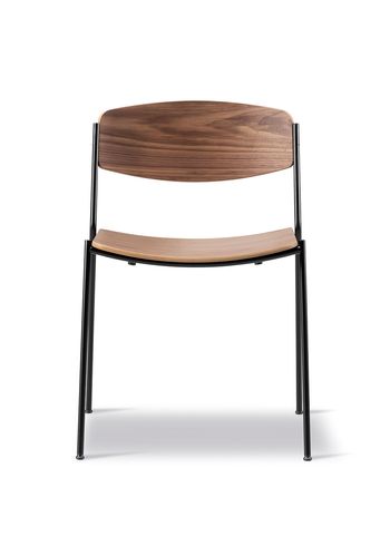 Fredericia Furniture - Silla - Lynderup Chair 3080 by Børge Mogensen - Lacquered Walnut / Black