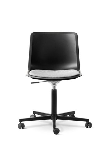 Fredericia Furniture - Chair - Pato Office Chair 4021 by Welling/Ludvik - Seat Upholstery - Black/Hallingdal 130