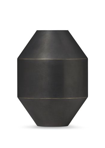 Fredericia Furniture - Vaas - Hydro Vase 8210 by Sofie Østerby - Large - Black-Oxide Brass